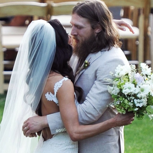 Total Diva Brie Bella Married Daniel Bryan: Wedding Pics