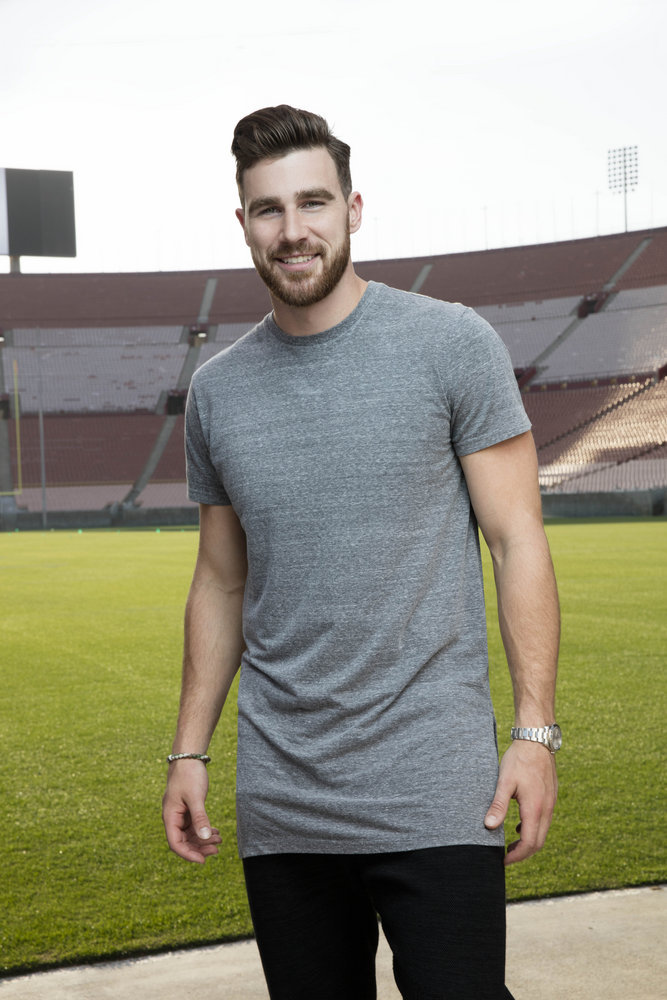 New E! Reality Romance Series ‘Catching Kelce’ Premieres Oct. 5