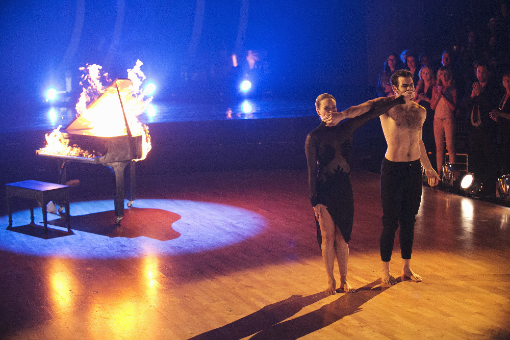 Nyle and Peta’s Freestyle is Flawless on #DWTS Finale!