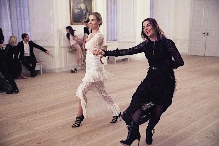 Ladies of London: Unbelievable Balls
