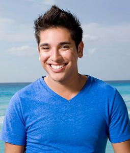 Derek Chavez from The Real World Cancun