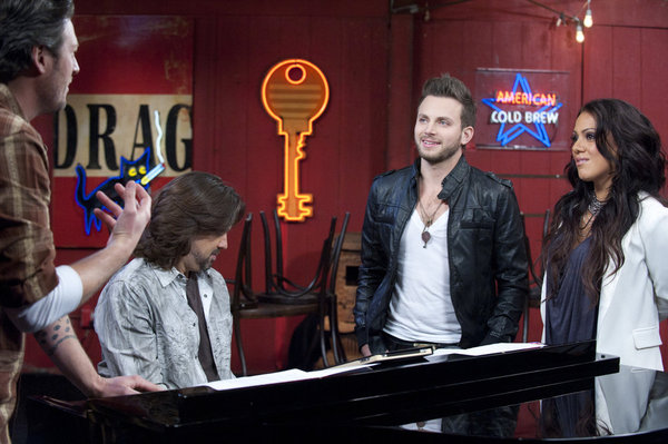 Pictured: (l-r) Blake Shelton, Brian Fuente, Jordis Unga -- (Photo by: Lewis Jacobs/NBC) 
